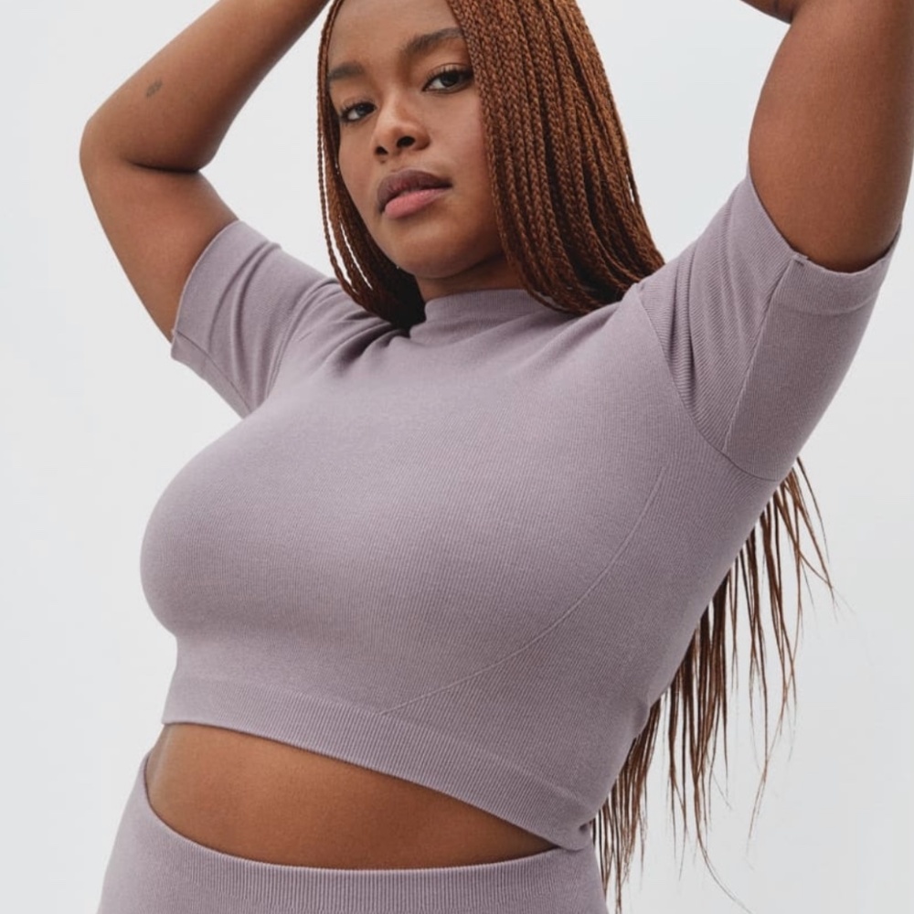 Everlane The Seamless Tee